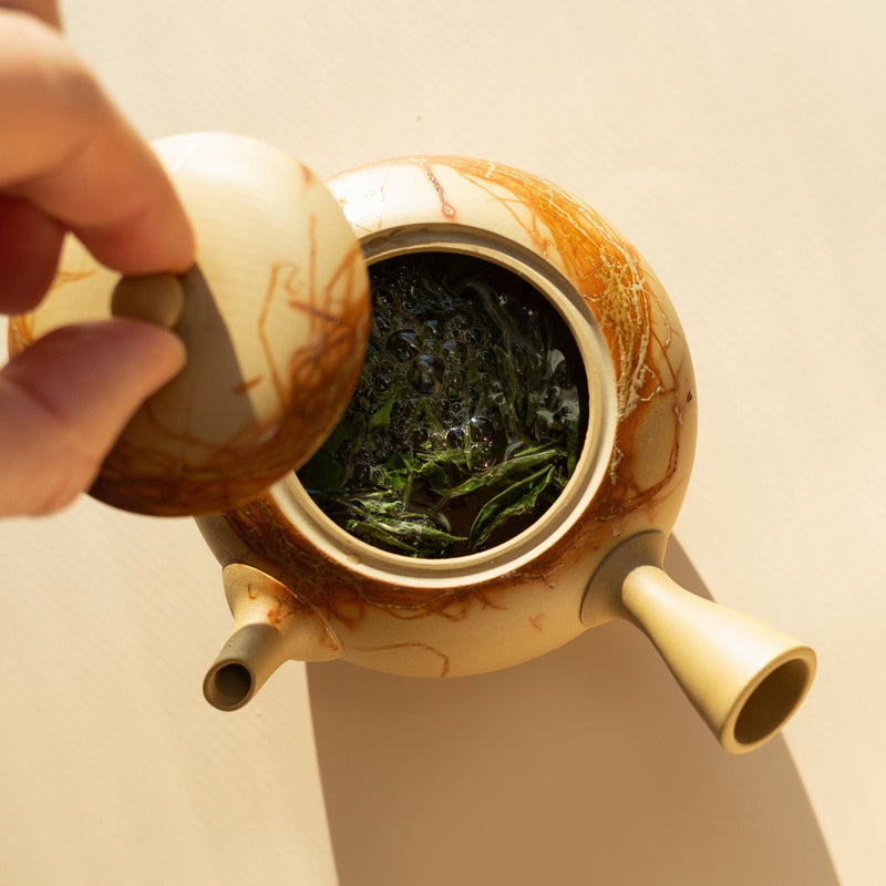 White Mogake Tokoname Teapot hover image